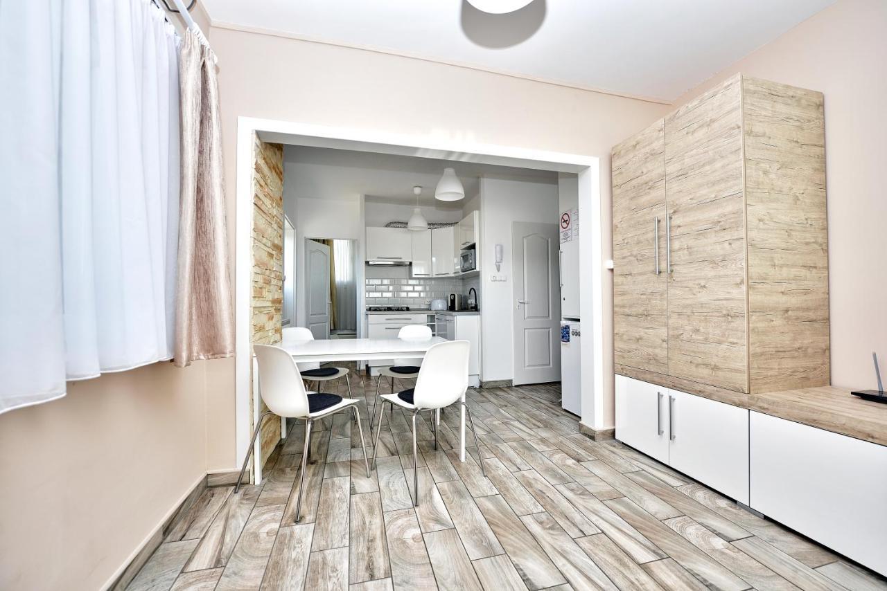 Panorama City Apartman Pecs Ngoại thất bức ảnh