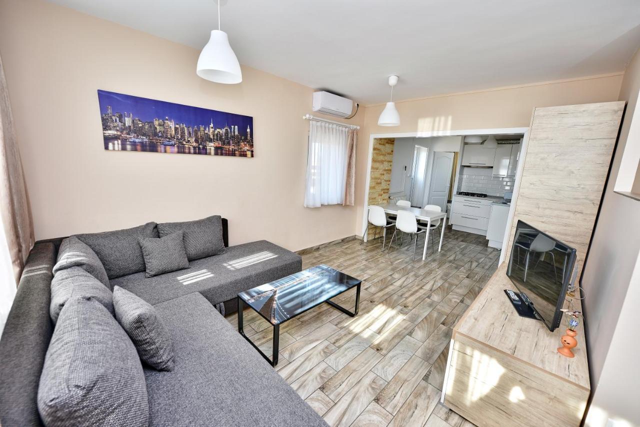 Panorama City Apartman Pecs Ngoại thất bức ảnh